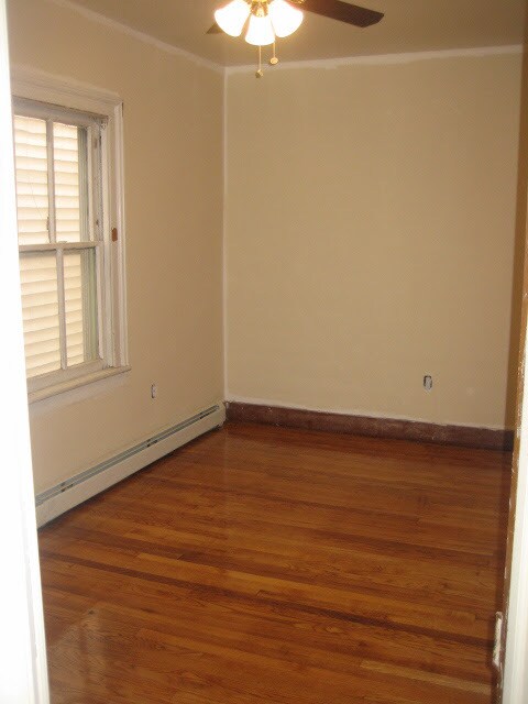 Building Photo - 124 Marshall St