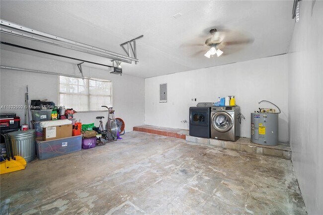 Building Photo - 15233 NW 87th Ct