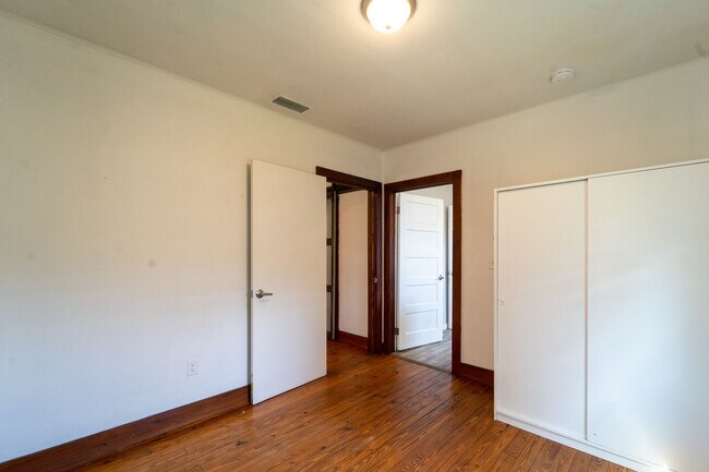 Building Photo - 3/1.5 Downtown St. Augustine Home