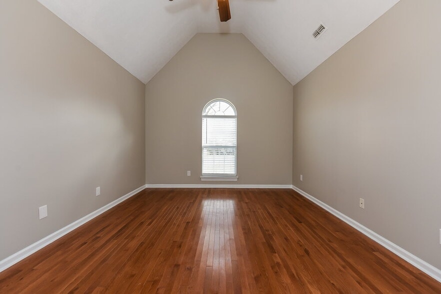 Building Photo - 3427 Belle Chase Dr
