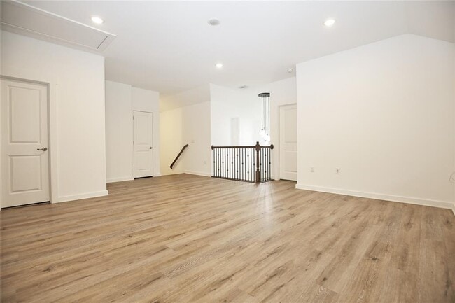 Building Photo - 15502 Pewter Luster Cv