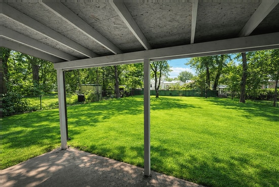 Building Photo - 15824 Norborne Ave