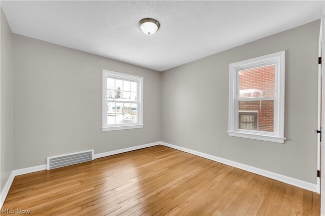 Building Photo - 9405 Bohning Dr