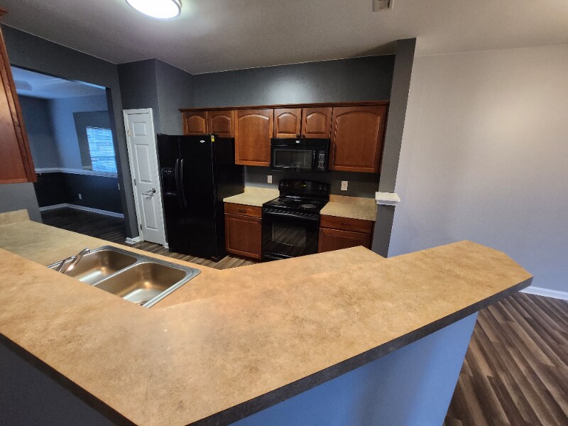 Building Photo - 4013 Holly Villa Cir