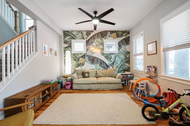 Building Photo - Amazing 3 Bedroom Home in Church Hill!! ***Available Early May 2026***