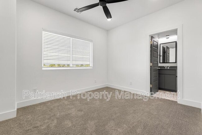 Building Photo - 3003 Alpha Wolf Ct