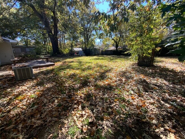 Building Photo - 115 Blakely Rd