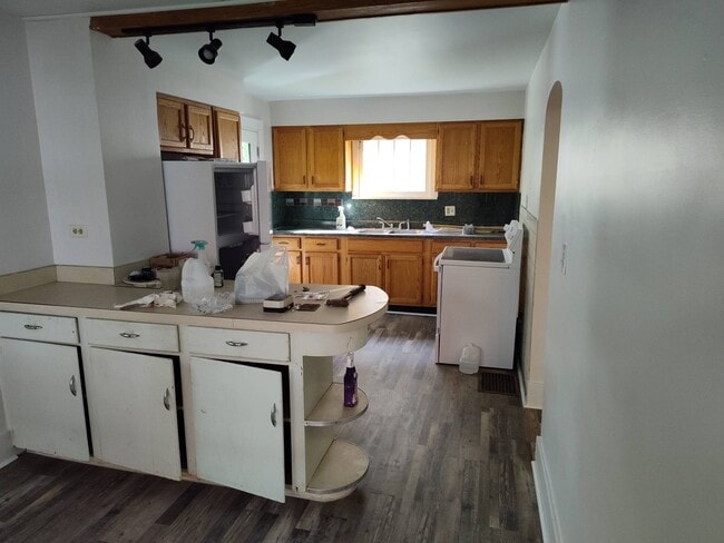 Building Photo - 38 Prospect Ave