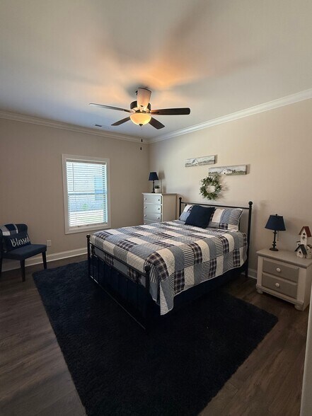 Building Photo - 26316 Woodfield Dr