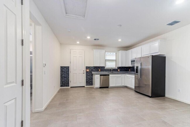 Building Photo - 10394 S Cienega Knolls Loop