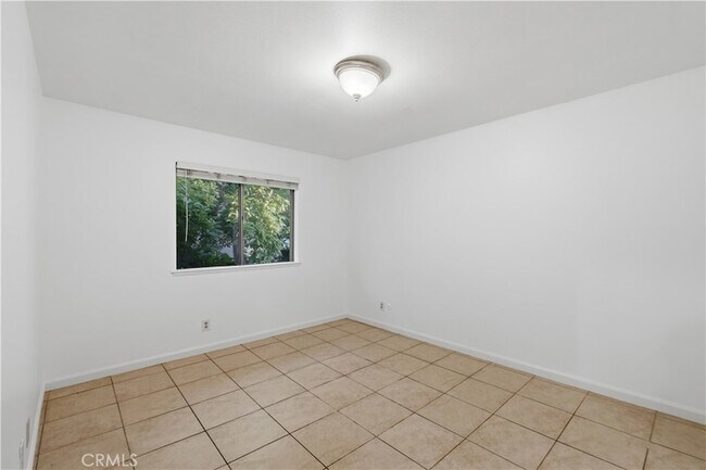 Building Photo - 1250 S Brookhurst St