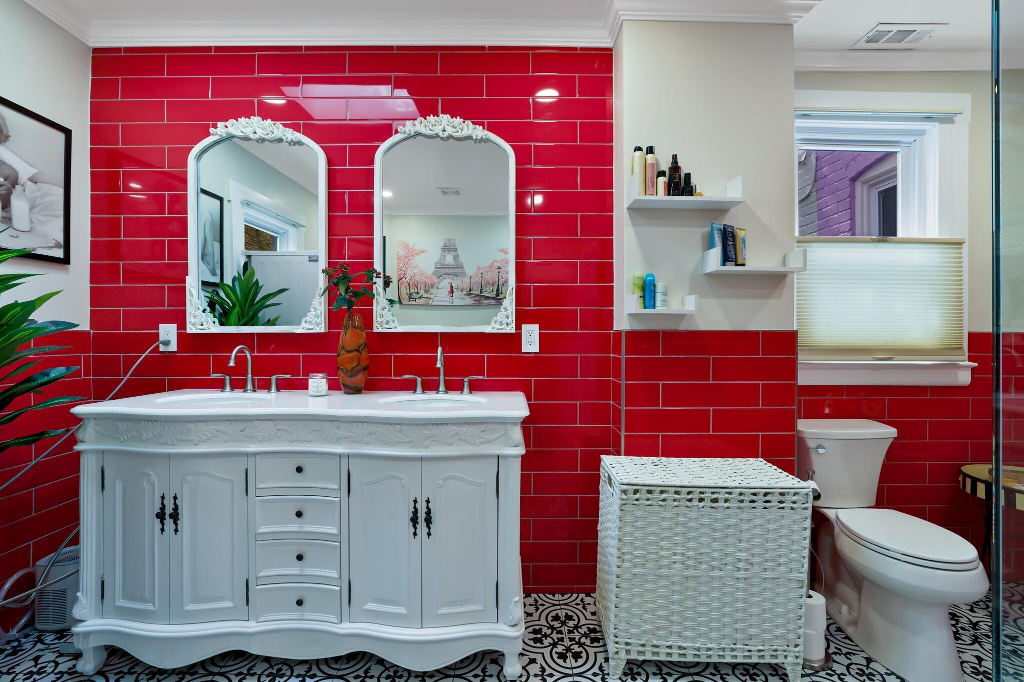 Building Photo - 1225 33rd St NW