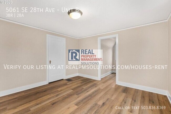 Building Photo - 5061 SE 28th Ave
