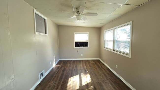 Building Photo - Updated 2BR / 1BA Single-Wide Home for Rent – Move-In Ready!