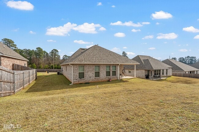 Building Photo - 315 Hummingbird Ln