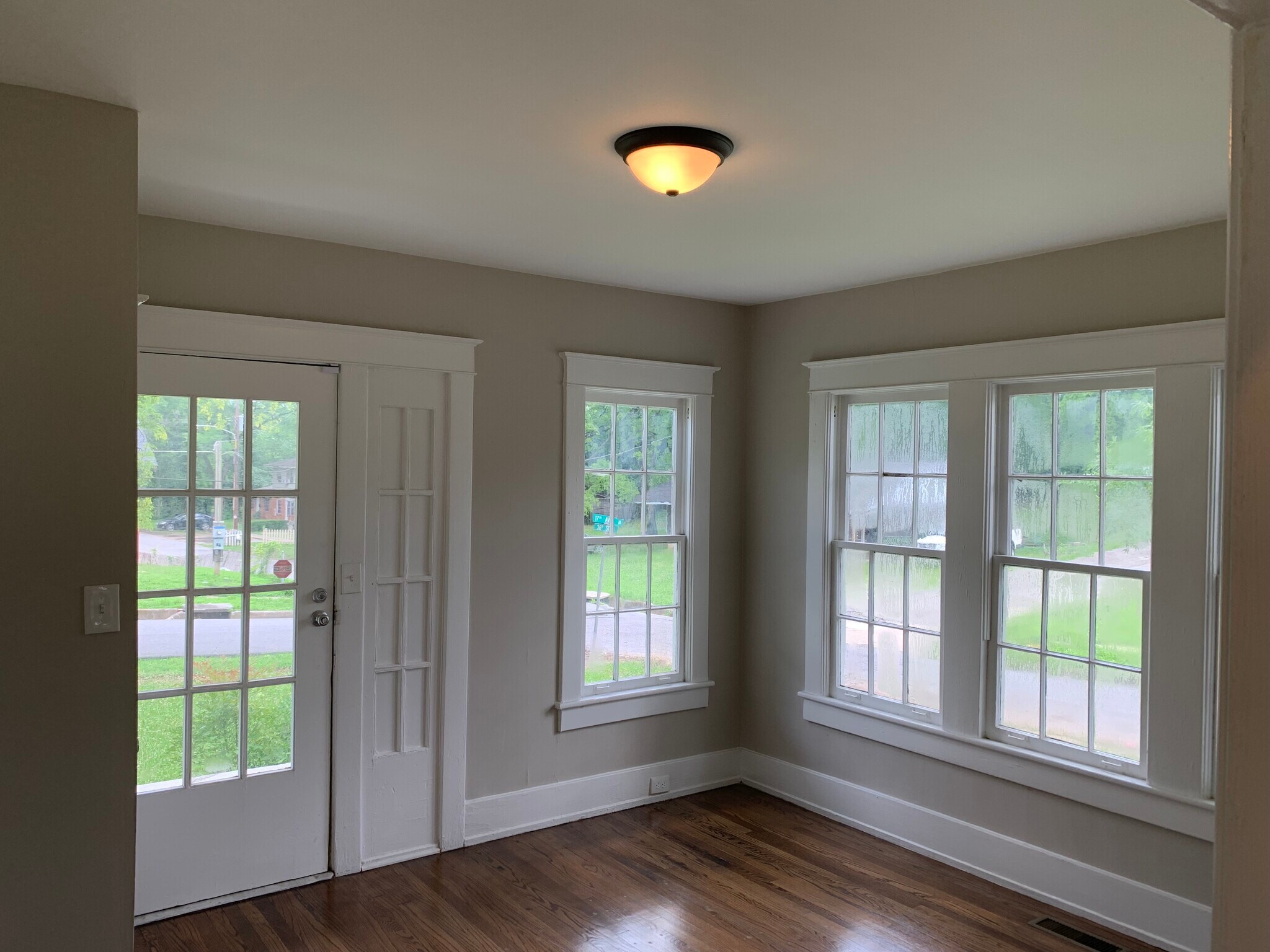 3 Bedrooms - 1520 36th St N