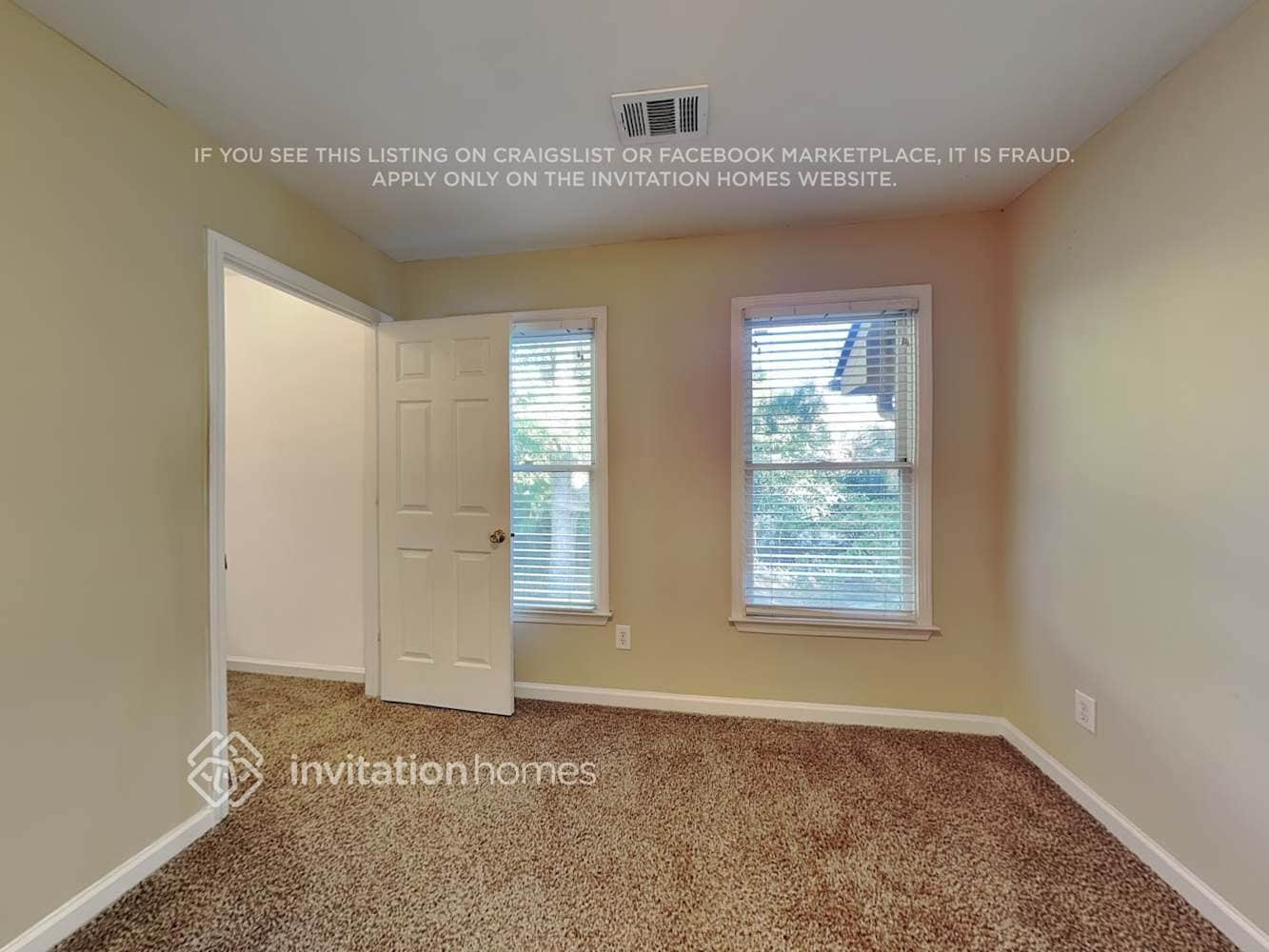 Building Photo - 66 Kenyon St SE