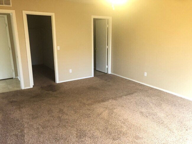 Building Photo - 3 bedroom rental in Johnson Ranch