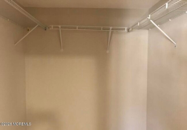 Building Photo - 1004 Arlington Dr