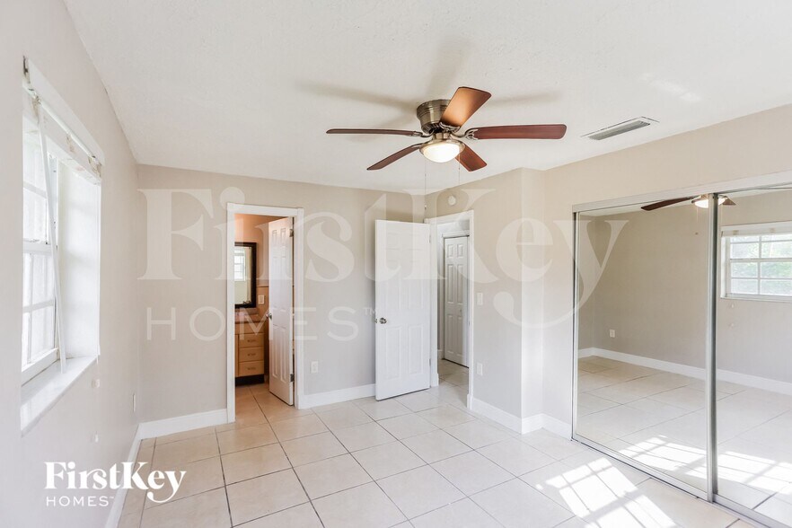 Building Photo - 8710 SW 200th St