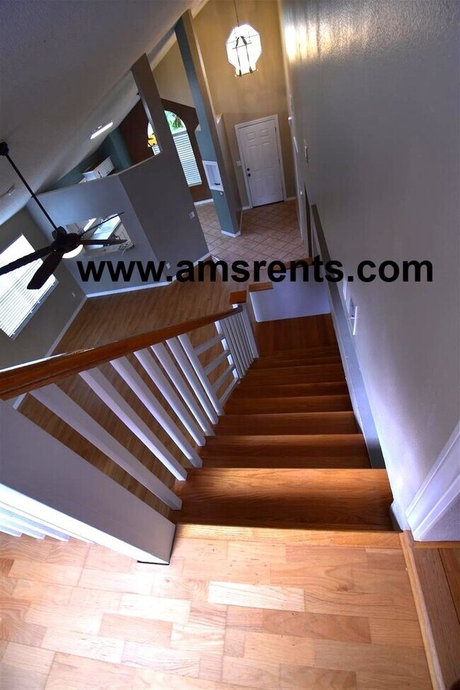 Building Photo - Spacious 3 bedroom House in Orlando