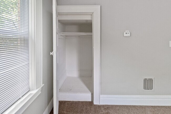 Building Photo - 416 First St_BT