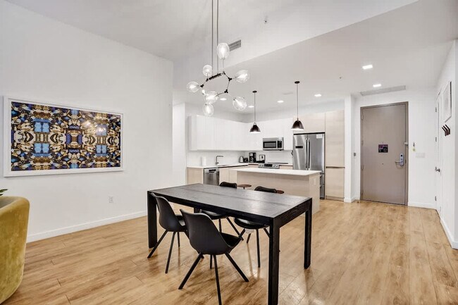 Building Photo - 1220 17th St