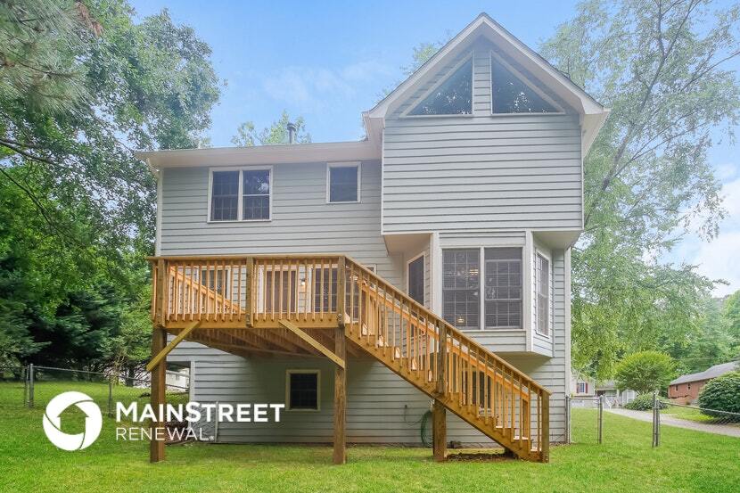 Building Photo - 2452 Clintwood Dr