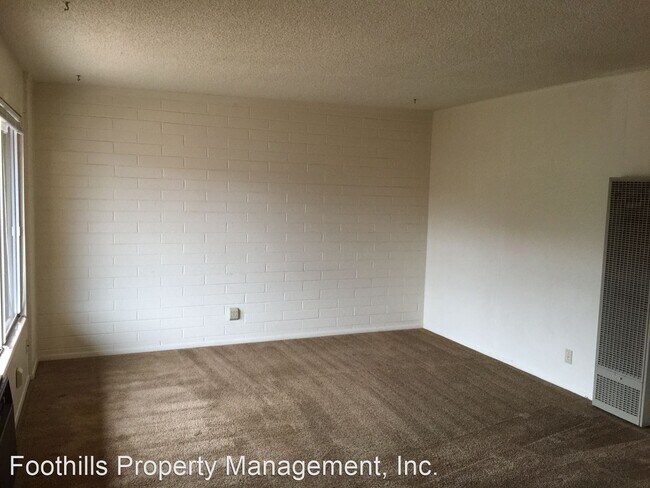 Building Photo - 1 br, 1 bath House - 390 Cedar St #18