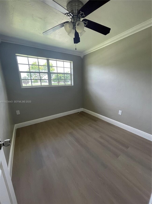 Building Photo - 145 NE 191st St