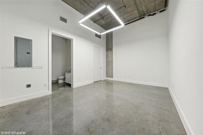 Building Photo - 434 NW 1st Ave