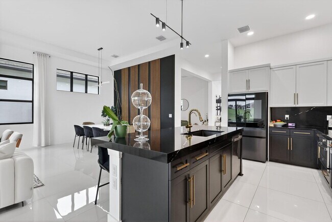 Building Photo - 10195 SW Latium Wy