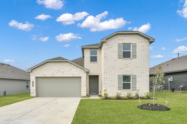 Building Photo - Never lived in 4 bed 3 bath with water views