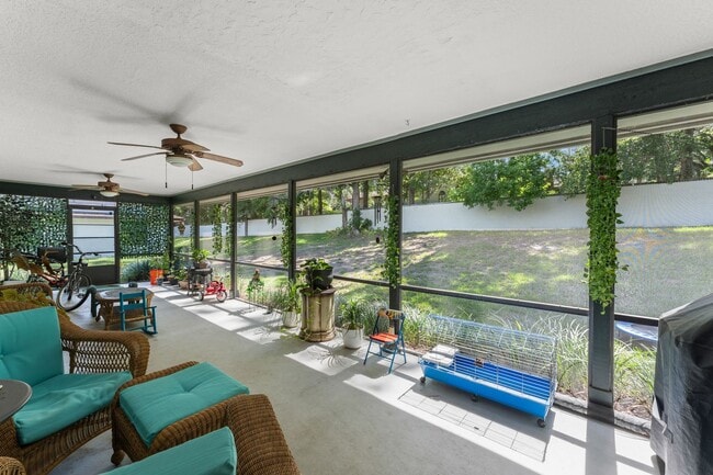 Building Photo - 1341 S Ridge Lake Cir