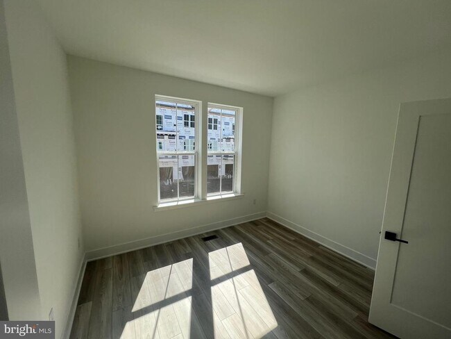 Building Photo - 10106 Donatello Dr