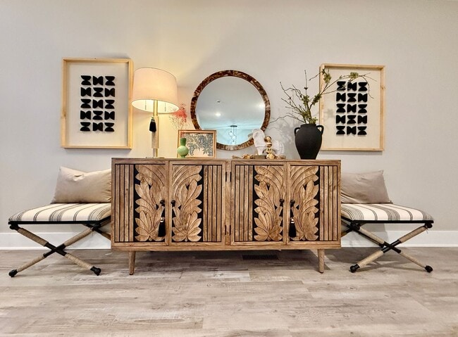 Building Photo - New 5BR Retreat With Hot Tub 2 Living Areas WC, OH