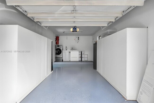 Building Photo - 1038 SW 120th Way