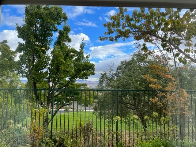 Building Photo - 5630 Highcrest Ct