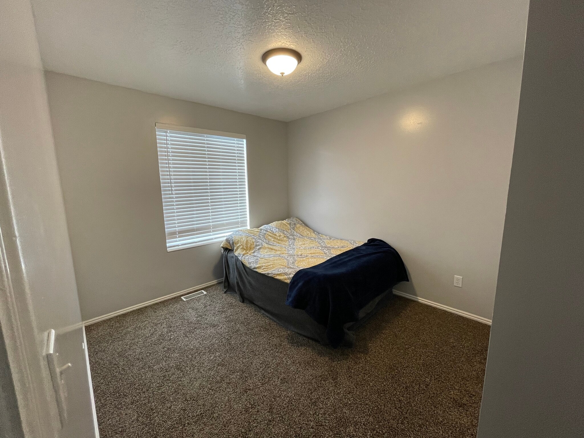 Private room will be empty - 1634 N 725 W