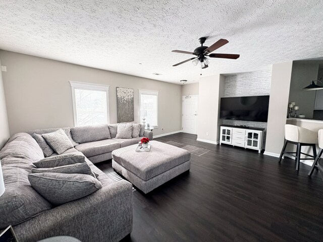 Building Photo - 1247 Park Run Dr