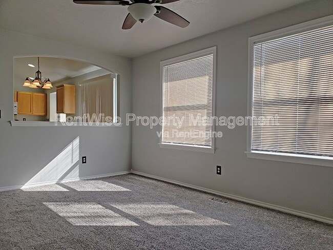 Building Photo - 5308 N Cortona Way