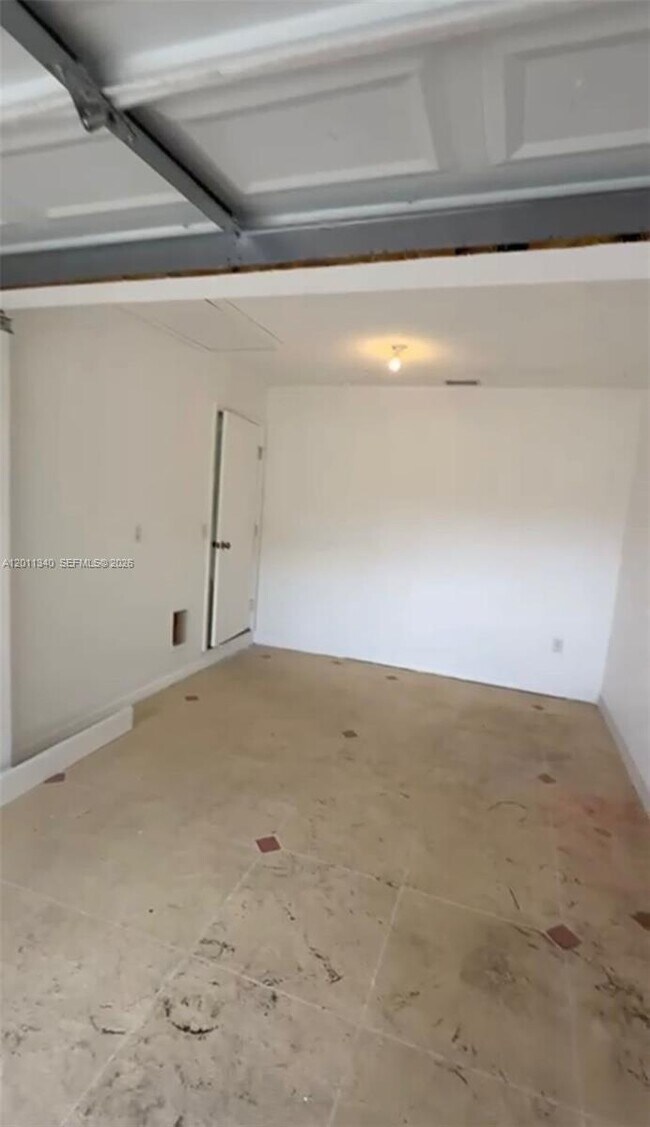 Building Photo - 9130 NW 193rd St