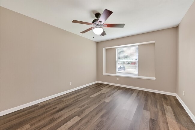 Building Photo - 12002 Hillcroft St