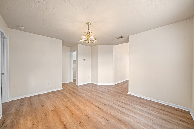 Building Photo - 21115 Hidden Bridle Ct