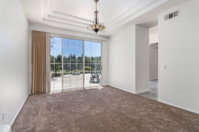 Building Photo - 32579 Valentino Way
