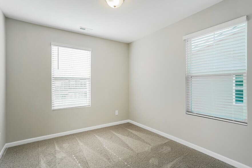 Building Photo - 346 Stone Arbor Wy