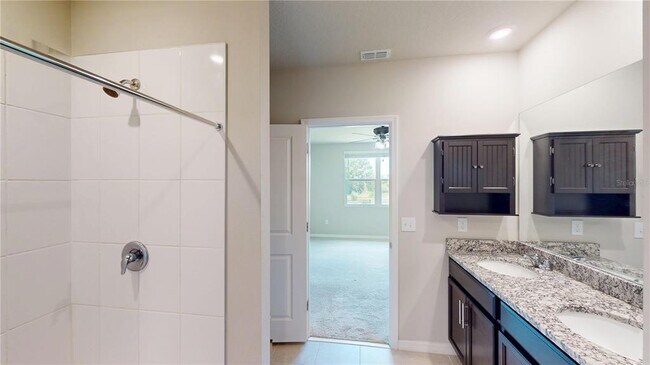 Building Photo - 1212 Oak Vly Dr