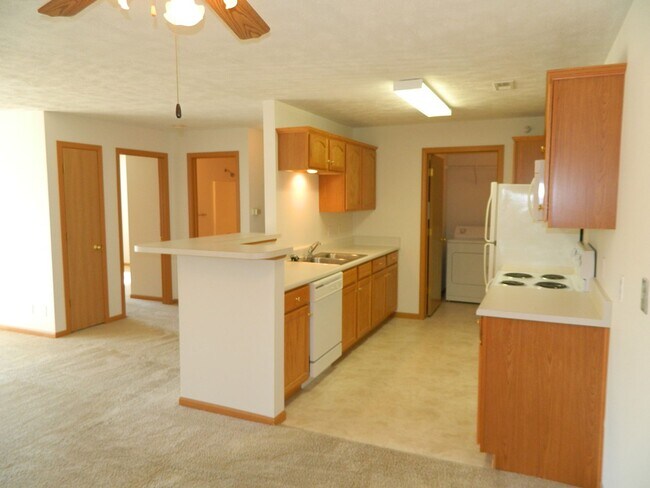 Building Photo - 1604 S Grandview Ave