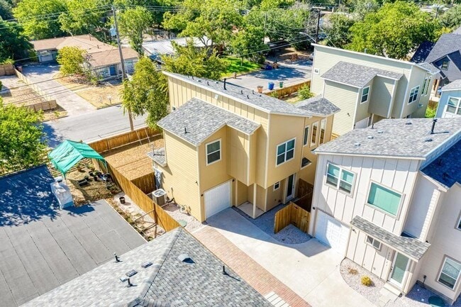 Building Photo - 7714 Watson St