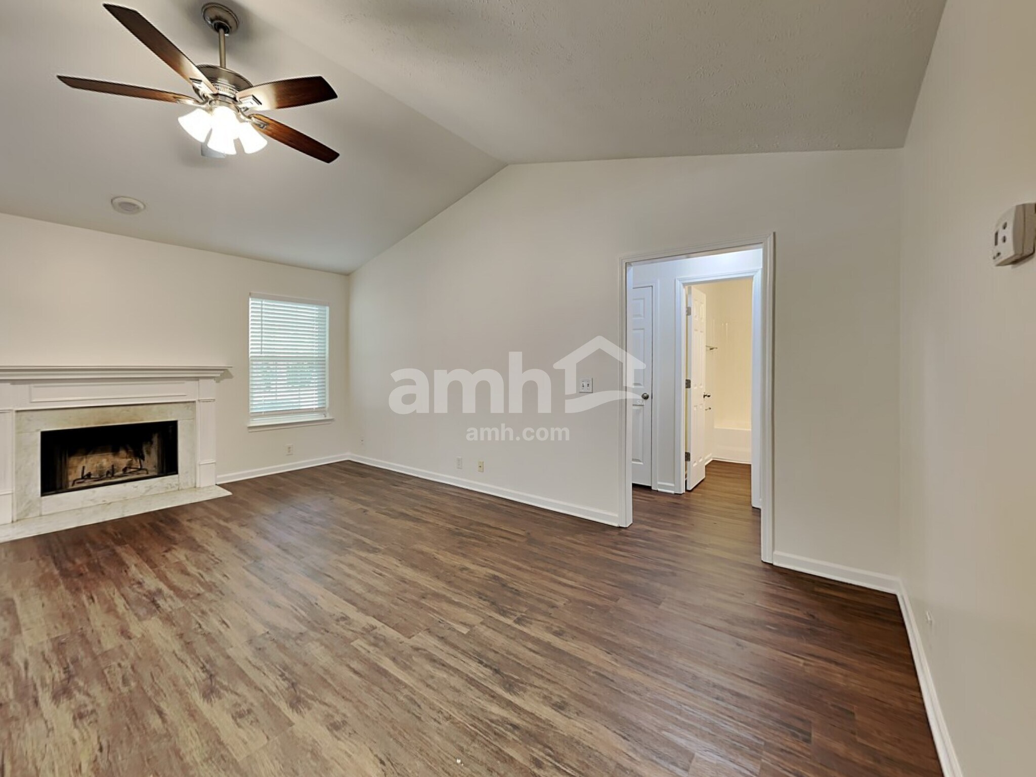 Building Photo - 1713 London View Pl